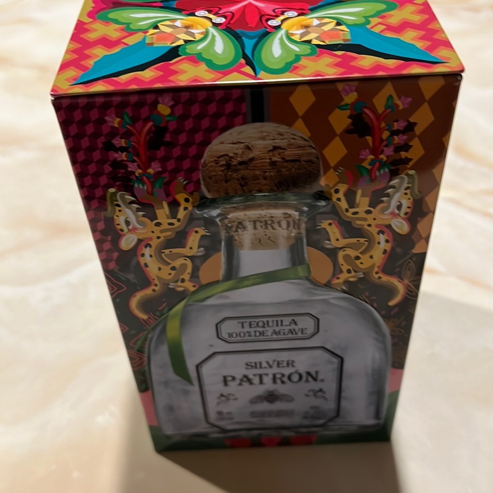 New Metal Patron Gift Can